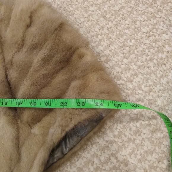 Vintage 1950s Mink Wrap - Picture 5 of 9